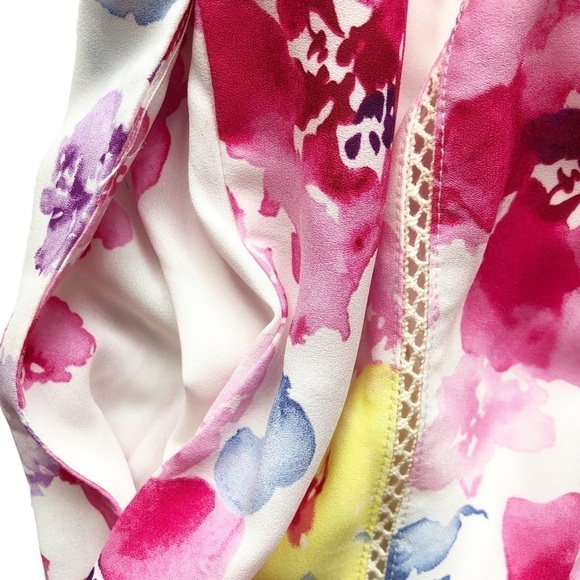 Tea & Cup Los Angeles Floral Backless Romper Medium - Picture 7 of 13